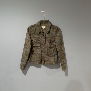 NWOT American Eagle Camo Jacket Cropped